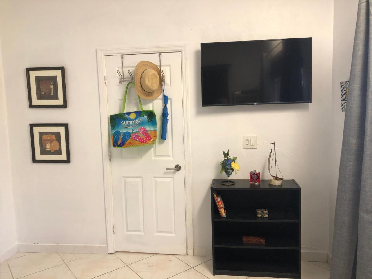 Private Room In The Heart Of Calle Ocho Miami Esterno foto
