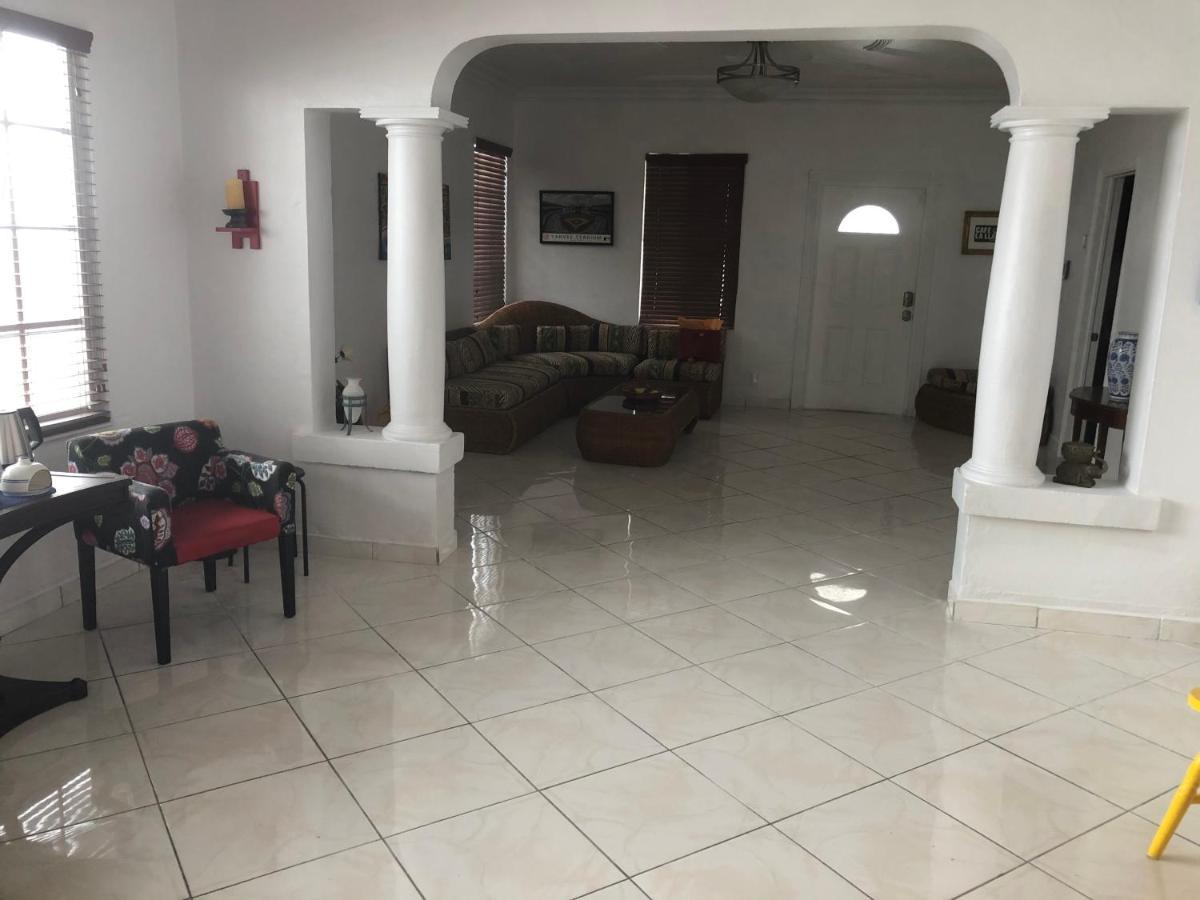 Private Room In The Heart Of Calle Ocho Miami Esterno foto