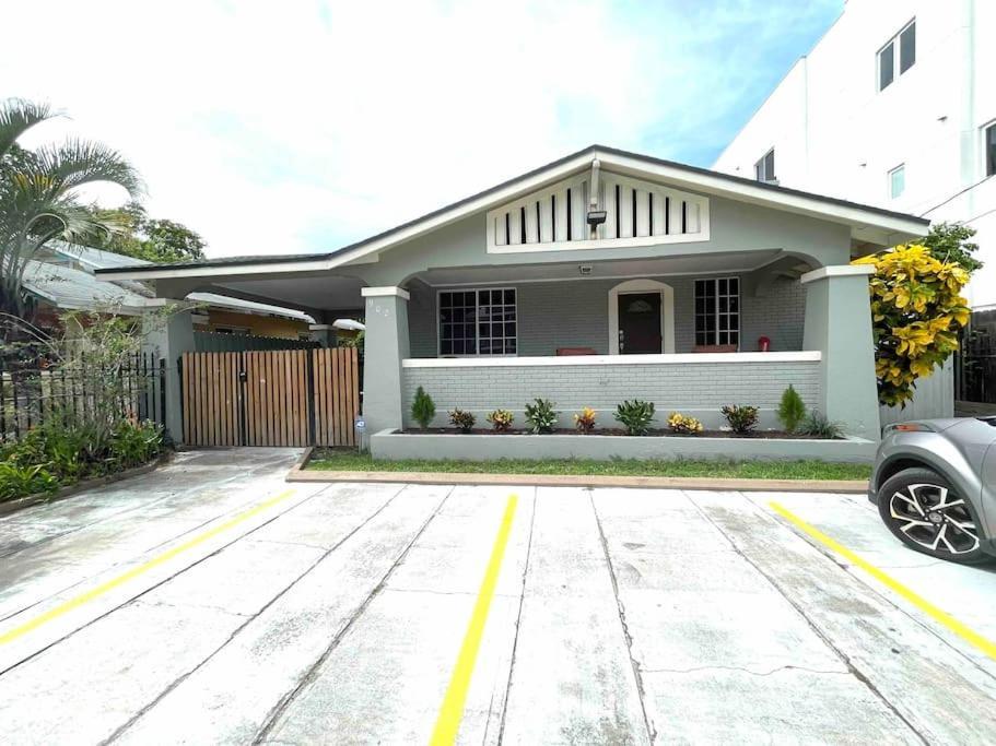 Private Room In The Heart Of Calle Ocho Miami Esterno foto